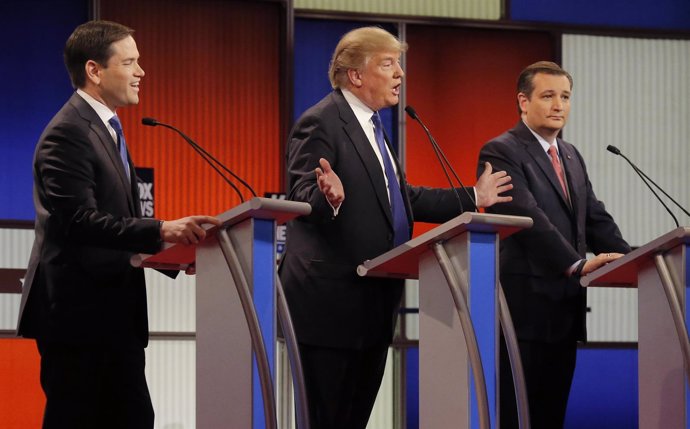 Marco Rubio, Donald Trump y Ted Cruz durante un debate