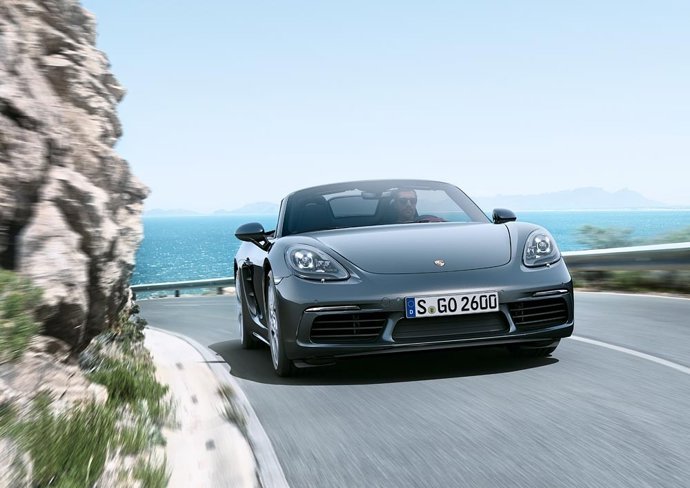 Porsche 718 Boxster        