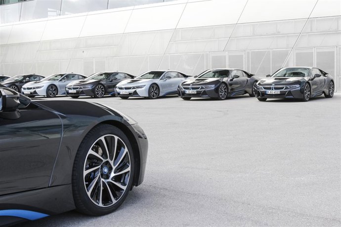 BMW I8