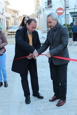 Izquierdo (dcha.) durante su visita a Belalcázar