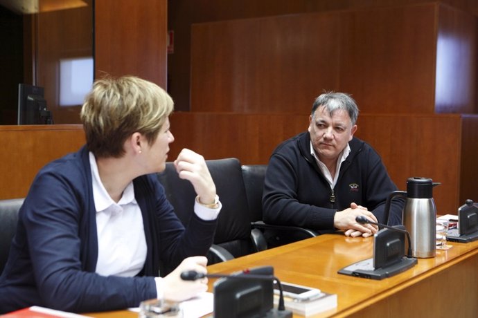 Berta Zapater y José Luis Juste, en las Cortes de Aragón