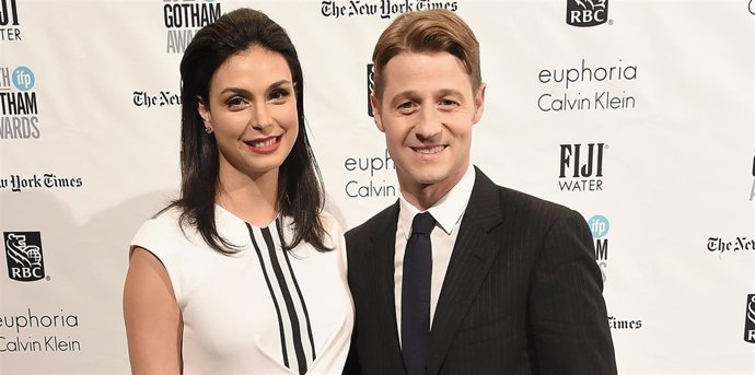  Morena Baccarin Y Ben Mckenzie 