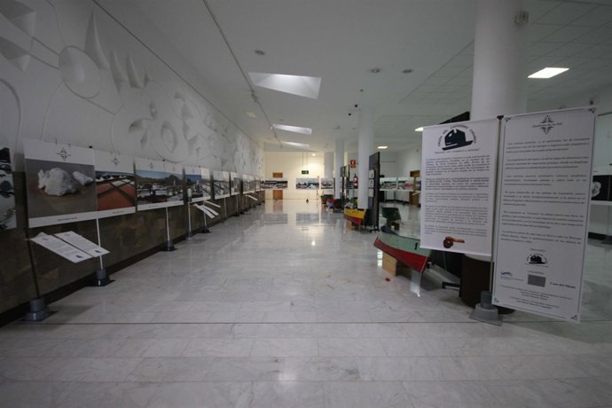 Exposición en el aeropuerto de Lanzarote