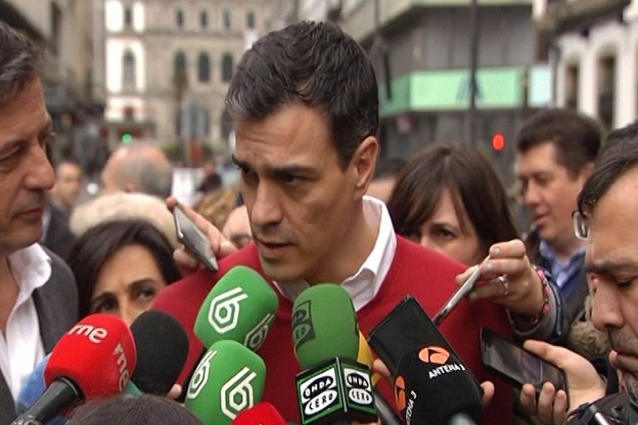 Pedro Sánchez: "Estoy esperando al señor Iglesias"