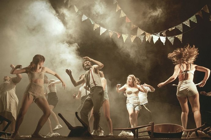 Espectáculo 'Danzad, danzad malditos'