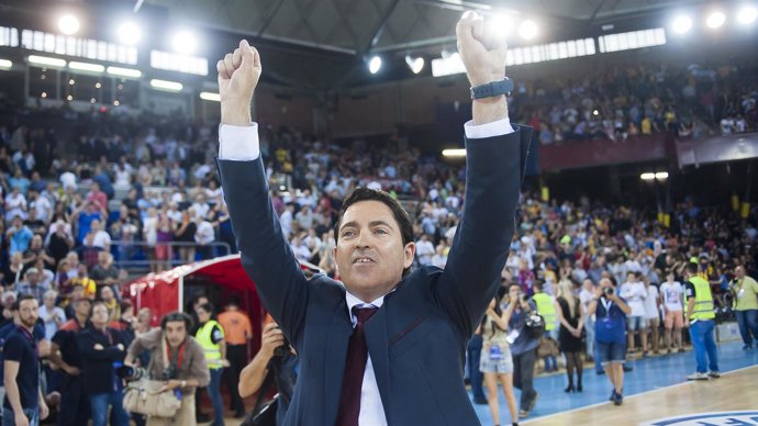 El técnico del FC Barcelona, Xavi Pascual