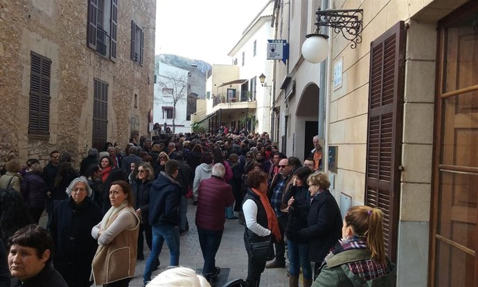 Minuto de silencio en Son Servera