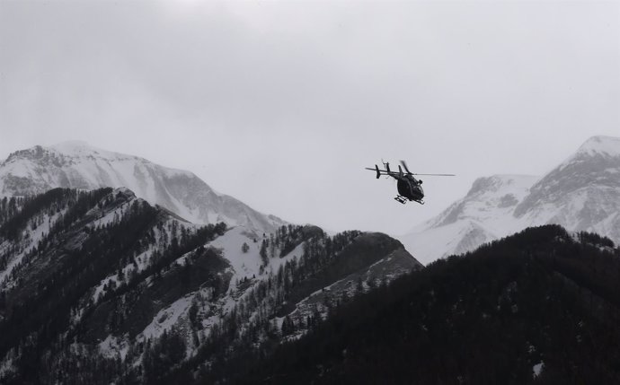 Helicóptero de rescate francés por el vuelo 4U9525 de Germanwings