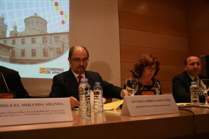 Lambán y Broto en el consejo de Comunidades Aragonesas en el Exterior.