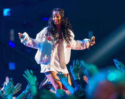 VÍDEO: Rihanna ensaya a escasas horas de iniciar el Anti World Tour