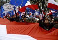 Manifestación en Polonia para exigir al Gobierno que respete la Constitución