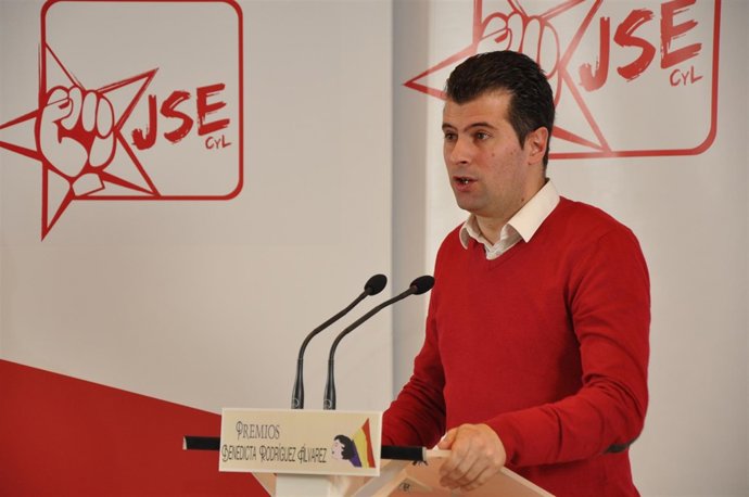 Luis Tudanca en la clausura de la Escuela de Primavera de JJSS
