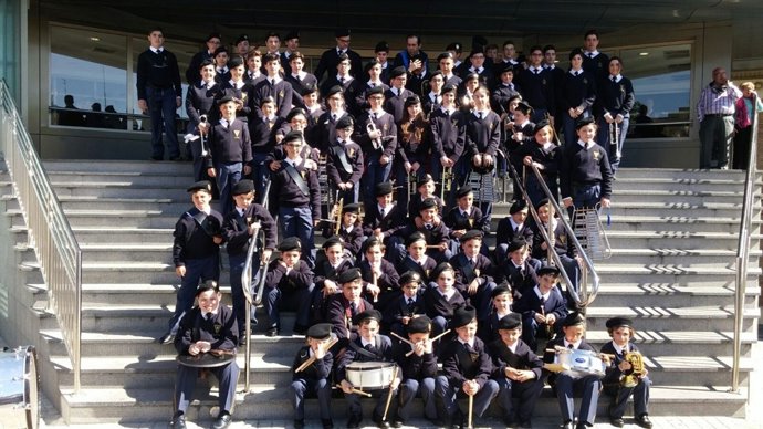 Banda infantil de Arahal en el Hospital Virgen del Rocío