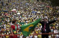 Miles de brasileños vuelven a las calles para pedir el 'impeachment' de Rousseff