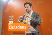 C's "se levantará de la mesa" si el PSOE plantea un referéndum para Cataluña