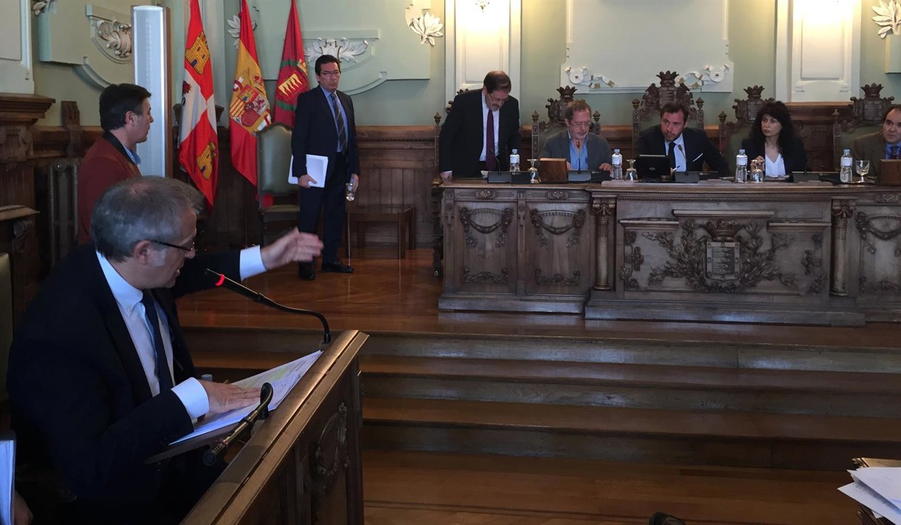 El presidente del Grupo Municipal Popular se dirige al alcalde de Valladolid
