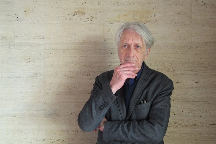 El escritor Patrick Deville