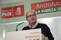 PSOE-A: Chaves y Griñán dieron "un paso atrás" por menos que Besteiro