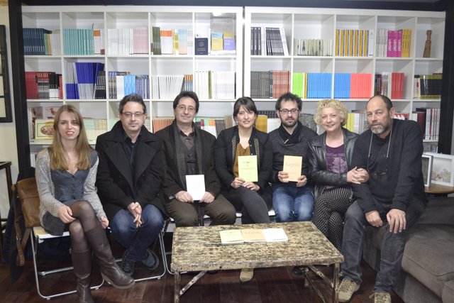 Los responsables de la nueva colección de teatro en catalán en Comanegra
