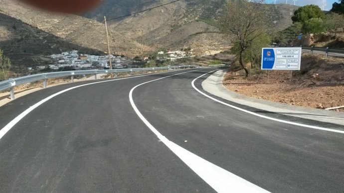 Diputación ha efectuado obras de mejora en la carretera AL-3403.