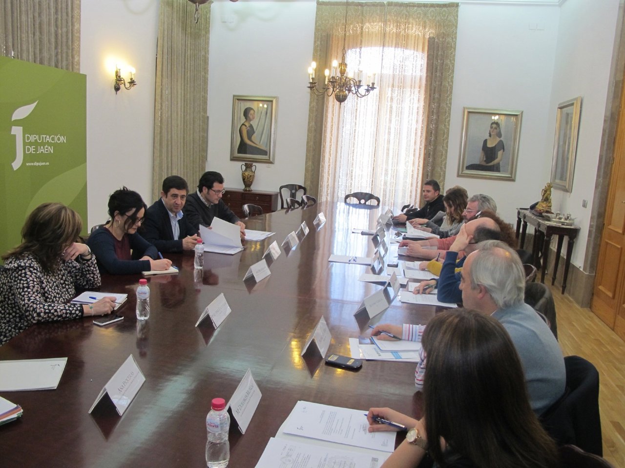 Reunión del Consejo Asesor de Cooperación Internacional de la Diputación.