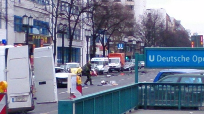 Coche bomba que ha estallado este martes en Berlín