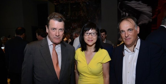 Miguel Ángel Navarro, Layhoon Chan y Javier Tebas