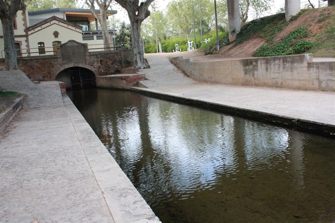La Mina, por donde circula el agua del Rec Comtal