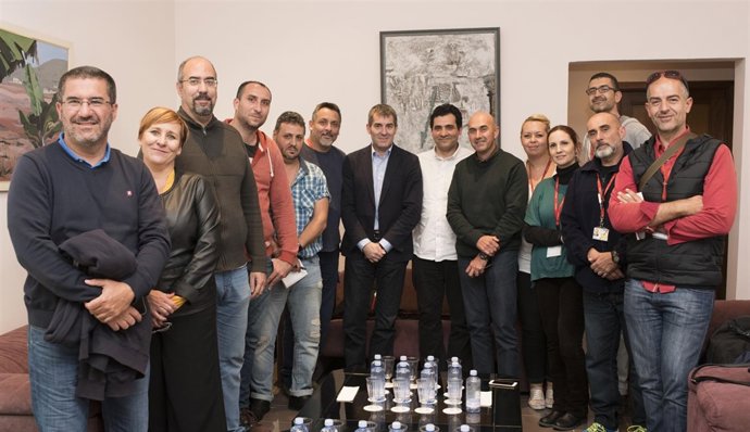 Reunión de Clavijo con los representantes de los trabajadores