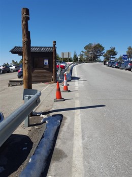 Entrada aparcamiento en Monachil (Granada)