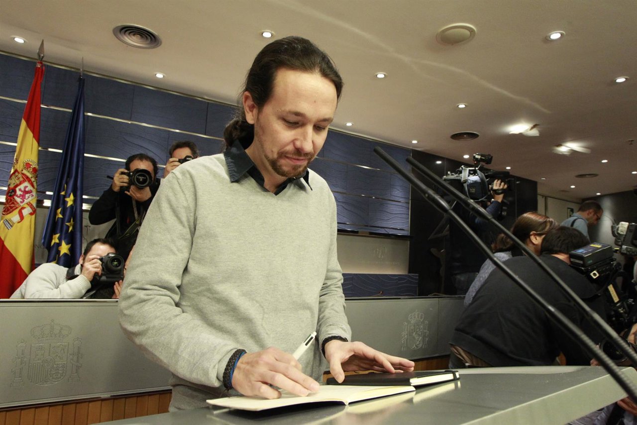 Rueda de prensa de Pablo Iglesias tras reunirse con Pedro Sánchez