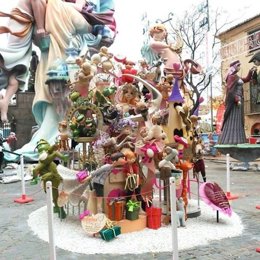 La Falla Na Jordana gana el premio de Infantil