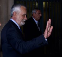 Griñán advierte del "efecto mediático" de su nueva citación por los ERE