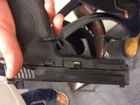 El sospechoso abatido en Bruselas tenía armas y una bandera de Estado Islámico en su casa