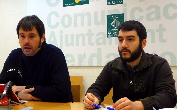 El alcalde de Cerdanyola, Carles Escolà, y el concejal de Urbanismo, I.González