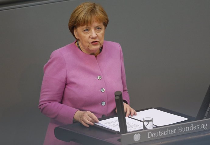 La canciller de Alemania, Angela Merkel, habla en el Bundestag