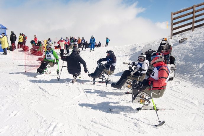 Campeonato de esquí adaptado en Sierra Nevada