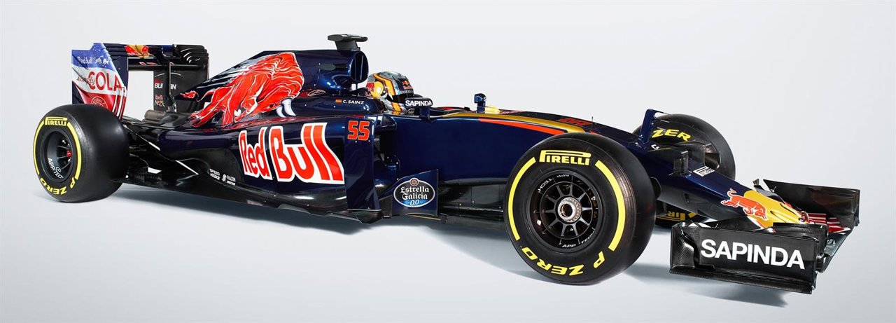 Carlos Sainz en su monoplaza de Toro Rosso
