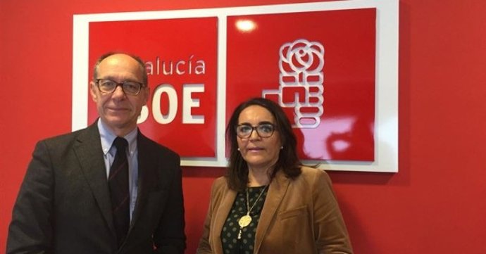 Los diputados socialistas por Huelva José Juan Díaz Trillo y Josefa Glez Bayo. 