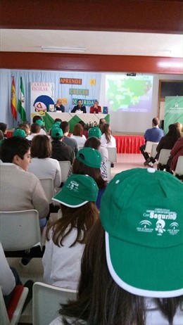 Presentación de la campaña 'Aprende a crecer con seguridad'