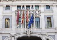 El Ayuntamiento de Madrid ondea a media asta la bandera de la UE