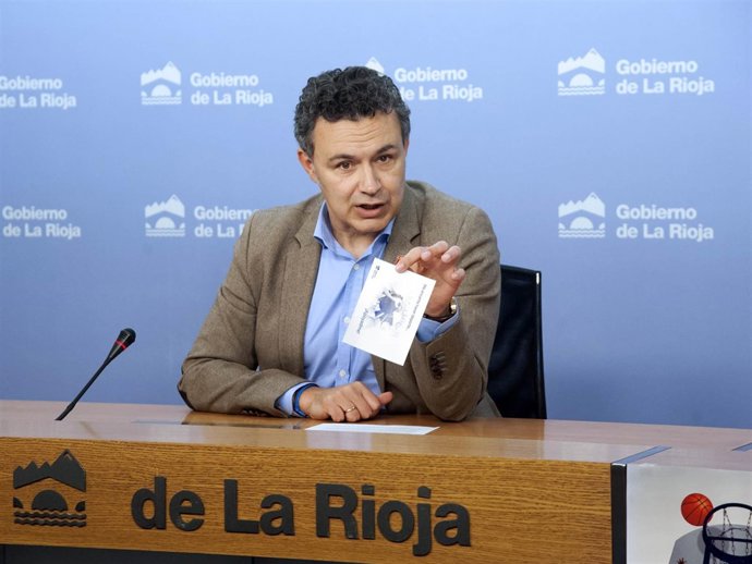 Escobar presenta campaña Juego Limpio