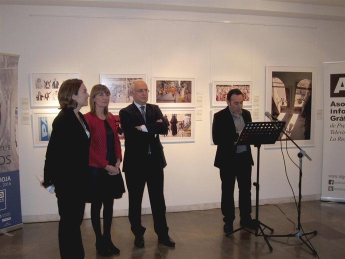 INAUGURACIÓN EXPOSICIÓN INFORMADORES GRÁFICOS