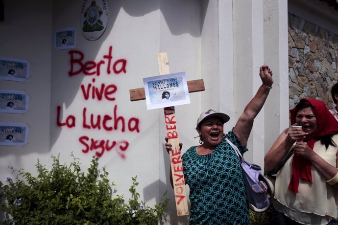 Protesta por la muerte de la líder indígena ecologista Berta Cáceres