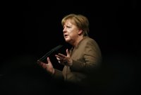 Merkel dice que el traslado de refugiados desde Turquía empezará días después de que se inicien las retornos
