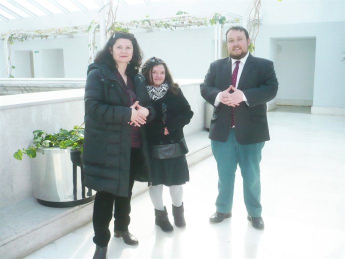 Gómez, González y su hija