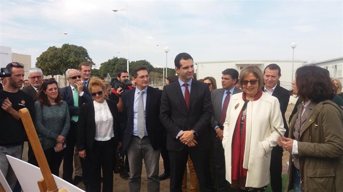 De la Calle, en su visita a las obras del IES El Toyo en Almería