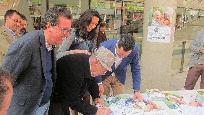 El presidente del PP-A, Juanma Moreno, en Huelva.