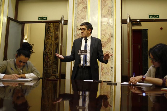 Rueda de prensa de Patxi López en el Congreso