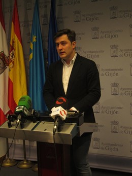 José María Pérez. 